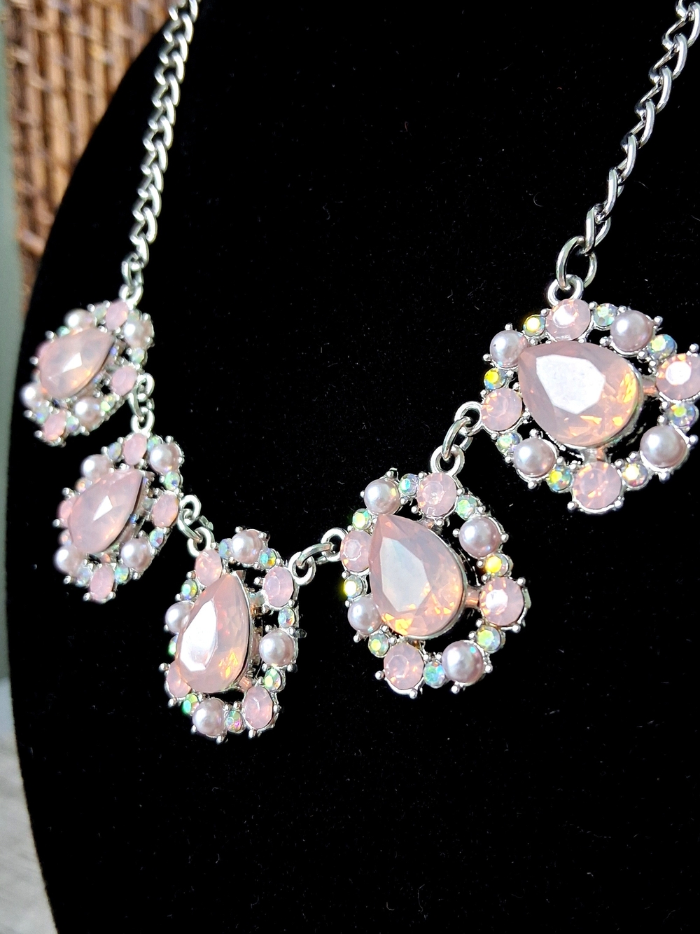 Adjustable Iridescent Pink Teardrop Statement Necklace with Silver Chain